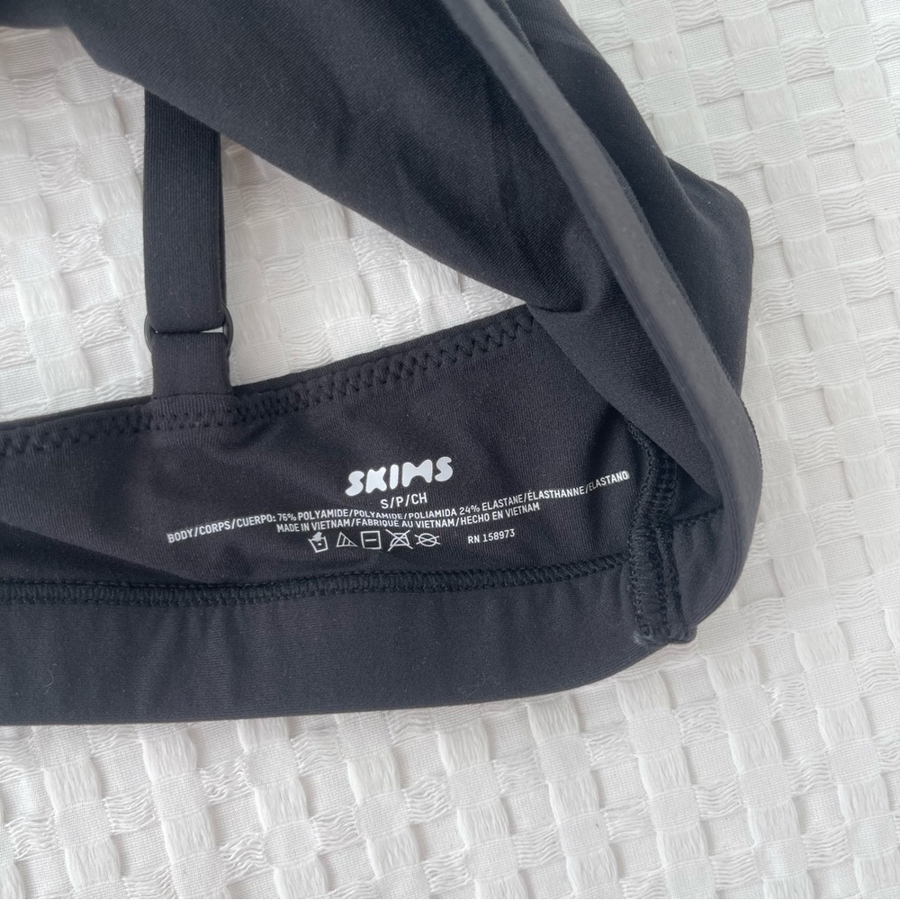 SOLD SKIMS Fits Everybody Scoop Bralette Onyx - Picture 3 of 4